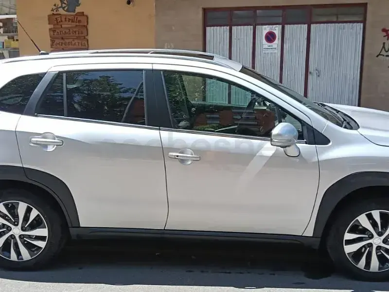 Usado Suzuki SX4 S-Cross 110 CV (80 kW) 2025 Gris / plata SUV