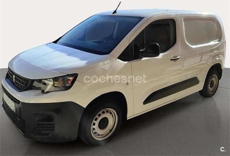 Usado Peugeot Partner Tepee Outdoor 120 CV (88 kW) 2016 Blanco Monovolumen