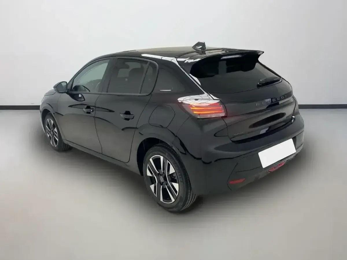 Nuevo Peugeot 208 Allure 110 CV (80 kW) 2025 Negro Utilitario