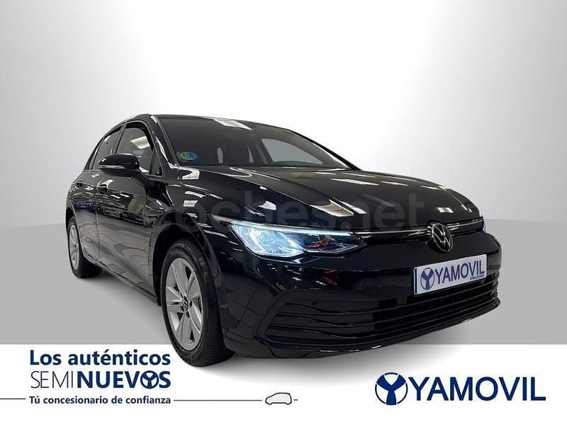 Usado VW Golf VIII Life 110 CV (80 kW) 2023 Negro Berlina