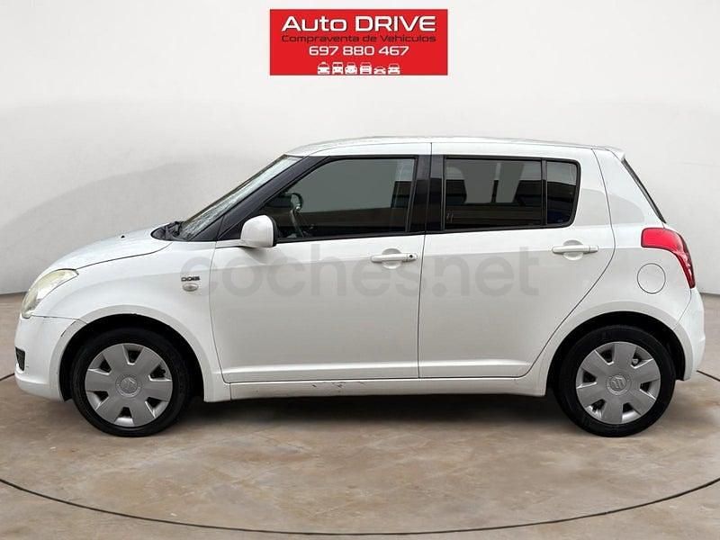 Usado Suzuki Swift GL 75 CV (55 kW) 2010 Blanco Utilitario