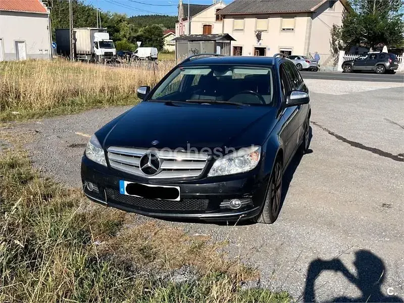 Usado Mercedes C200 Avantgarde 136 CV (100 kW) 2008 Negro Familiar