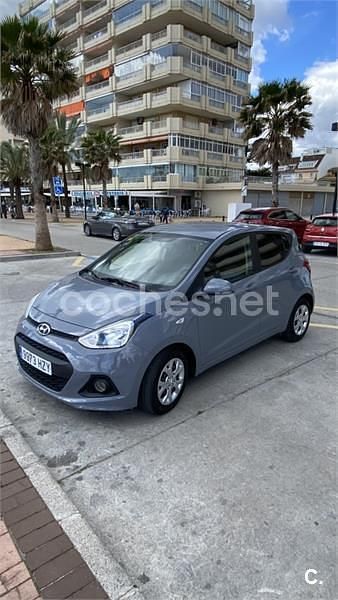 Usado Hyundai i10 66 CV (48 kW) 2014 Azul Utilitario