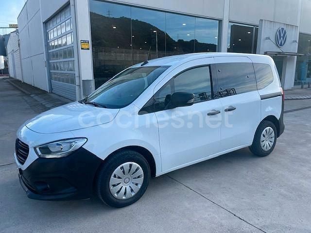 Blanco Usado 2022 Mercedes Citan 110 Familiar | 16.990 € (Precio justo) - Imagen 1/4