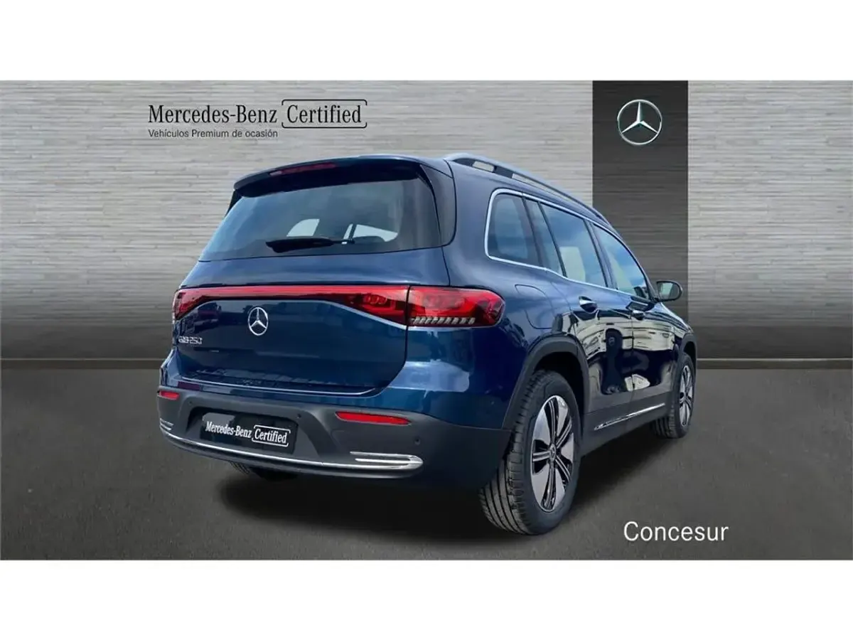 Usado Mercedes EQB250 139 kW (190 CV) 2023 Azul SUV
