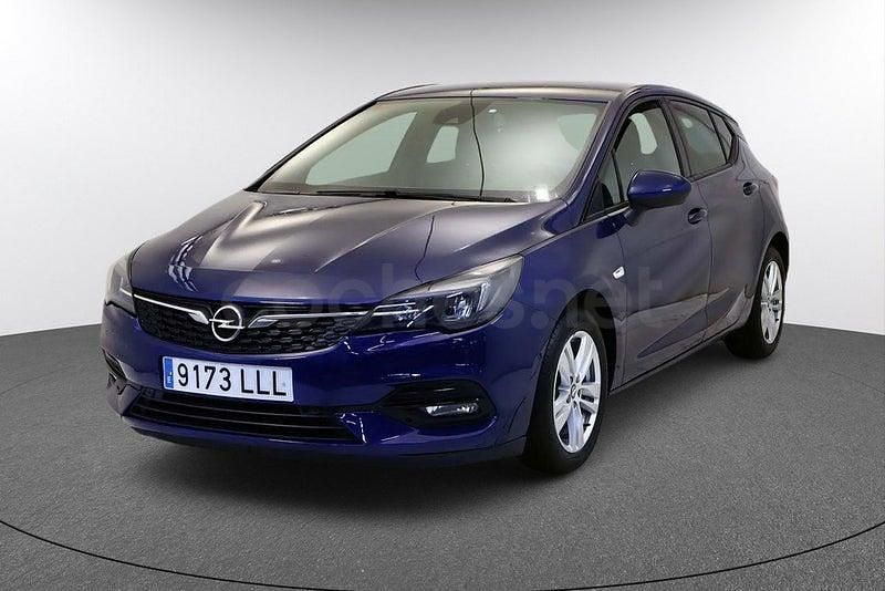 Usado Opel Astra GS Line 110 CV (80 kW) 2020 Azul Berlina