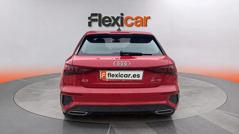 Usado Audi A3 Premium 116 CV (85 kW) 2021 Rojo Berlina