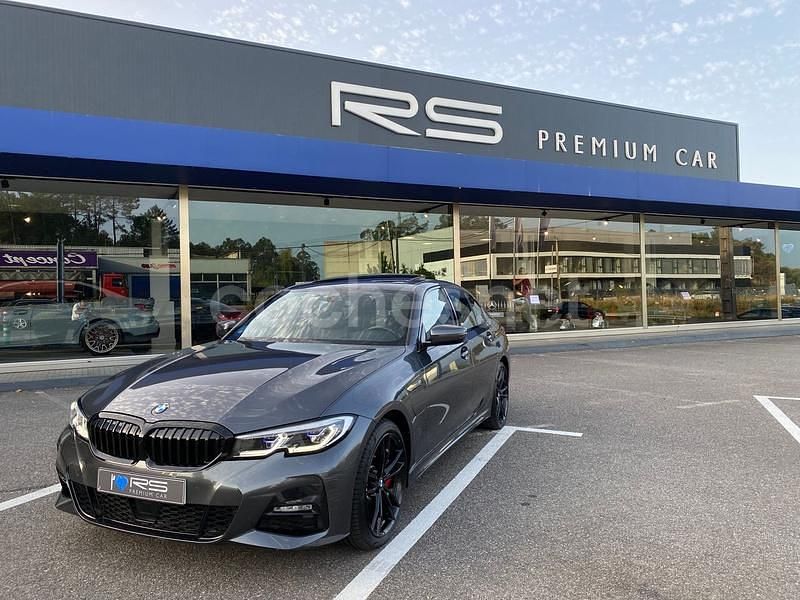 Gris / plata Usado 2021 BMW 330e Comfort Edition Berlina | 37.990 € - Imagen 1/4