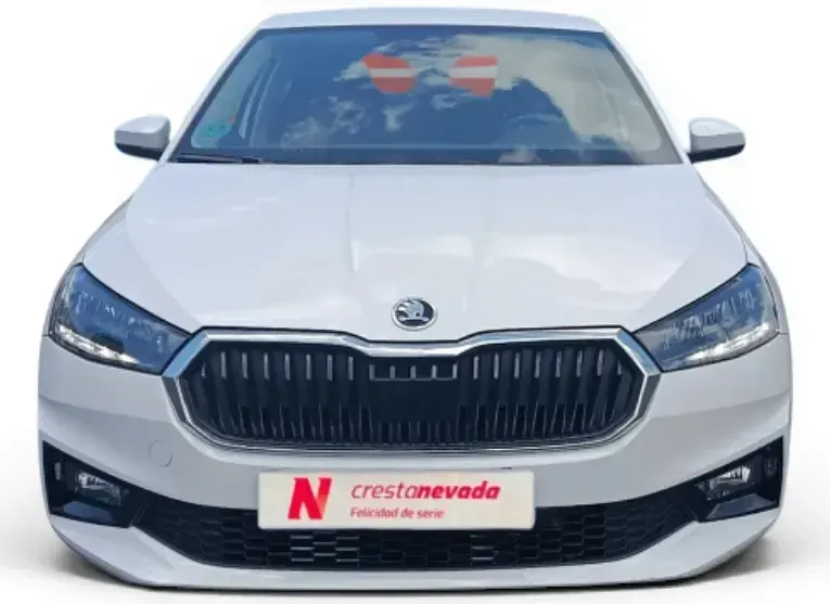 Usado Skoda Fabia Selection 95 CV (69 kW) 2024 Blanco Utilitario