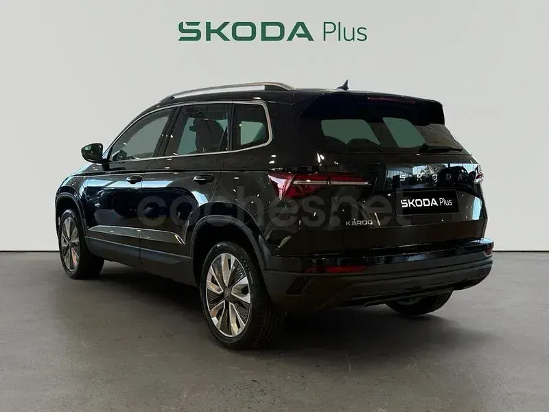 Nuevo Skoda Karoq Selection 150 CV (110 kW) 2025 Negro SUV