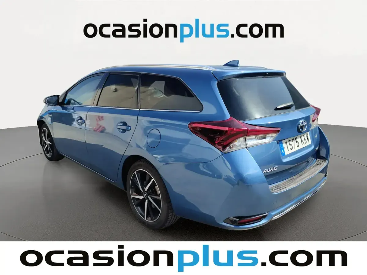Usado Toyota Auris Hybrid 136 CV (100 kW) 2018 Azul Familiar