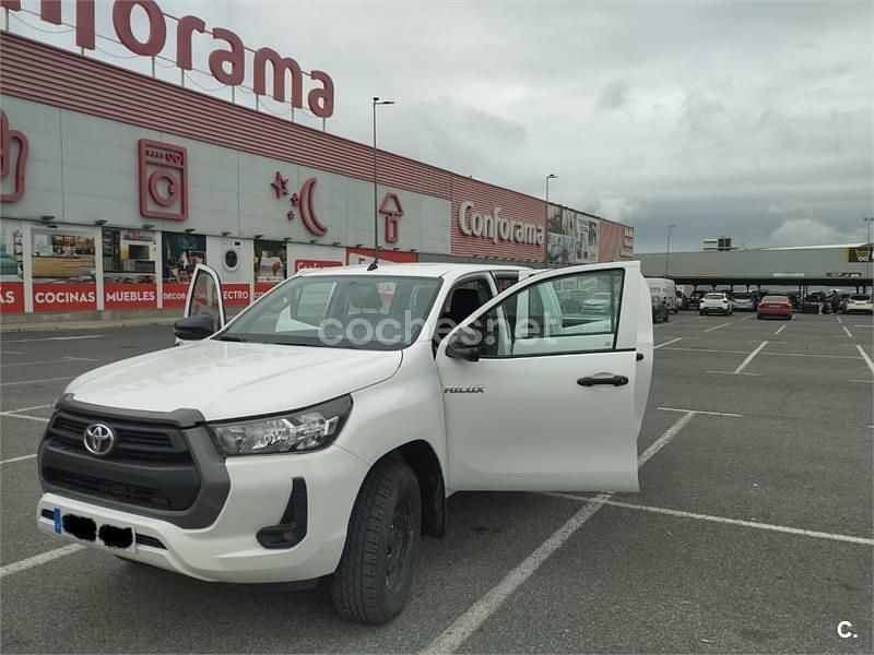 Usado Toyota HiLux 150 CV (110 kW) 2024 Blanco Pickup/Camioneta