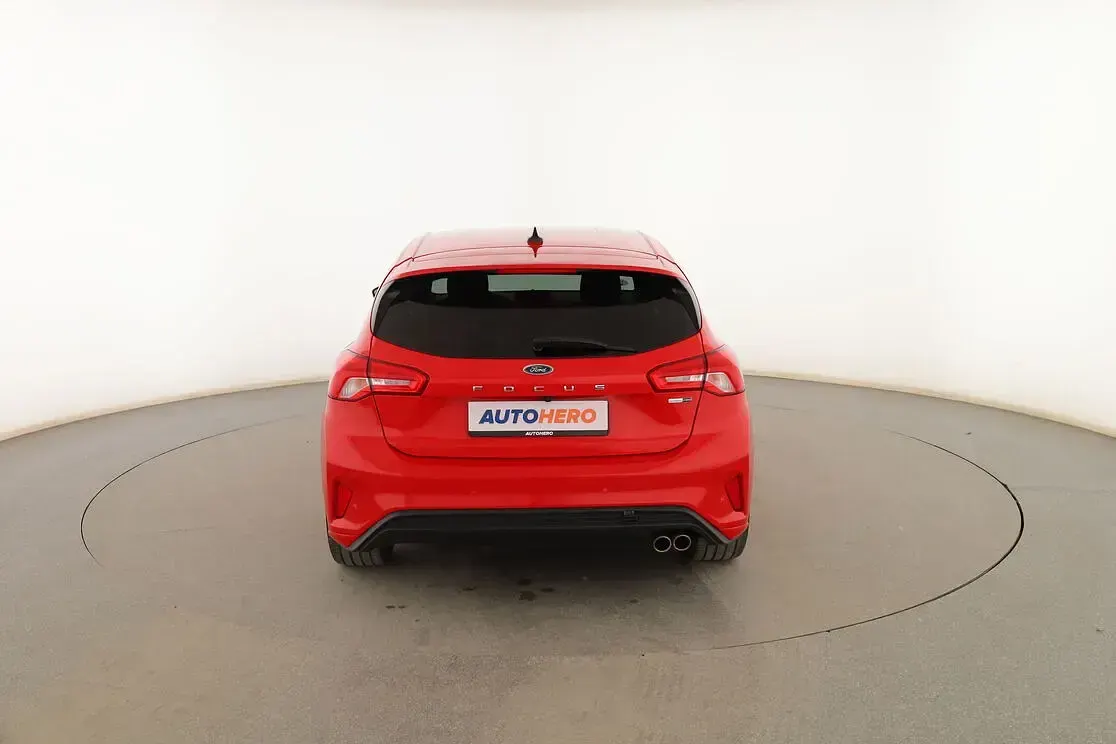 Usado Ford Focus ST-Line 125 CV (91 kW) 2021 Rojo Berlina