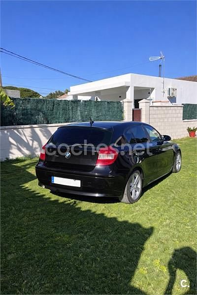 Usado BMW 118 122 CV (89 kW) 2005 Negro Utilitario