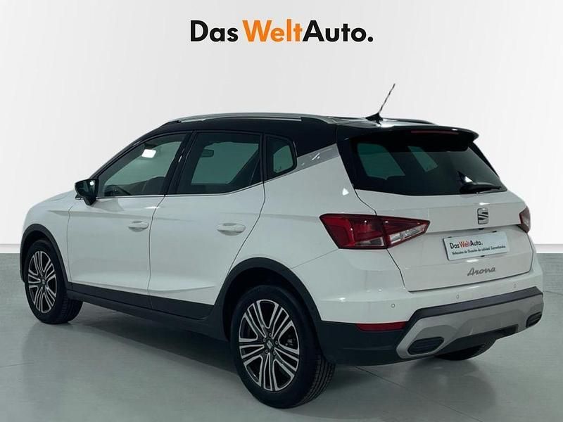 Usado Seat Arona Xperience 115 CV (84 kW) 2025 Blanco SUV