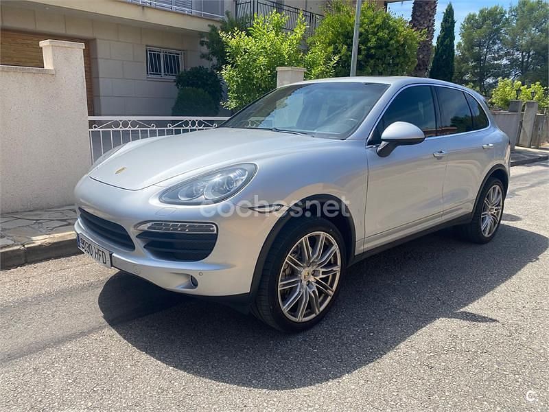 Usado Porsche Cayenne 400 CV (294 kW) 2011 Gris / plata SUV