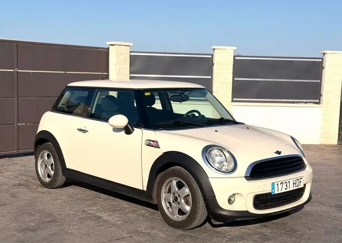 Usado Mini ONE 98 CV (72 kW) 2011 Blanco Utilitario