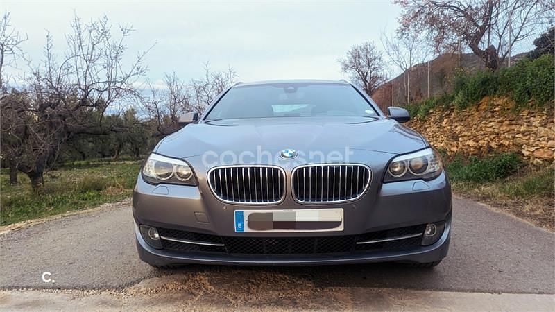 Usado BMW 525 Comfort Edition 218 CV (160 kW) 2013 Gris / plata Familiar