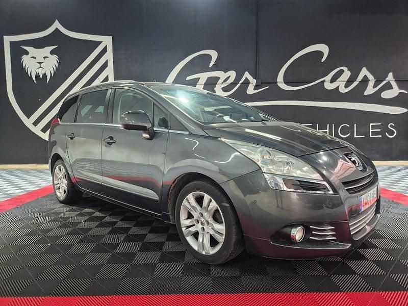 Usado Peugeot 5008 Allure 150 CV (110 kW) 2012 Negro Monovolumen