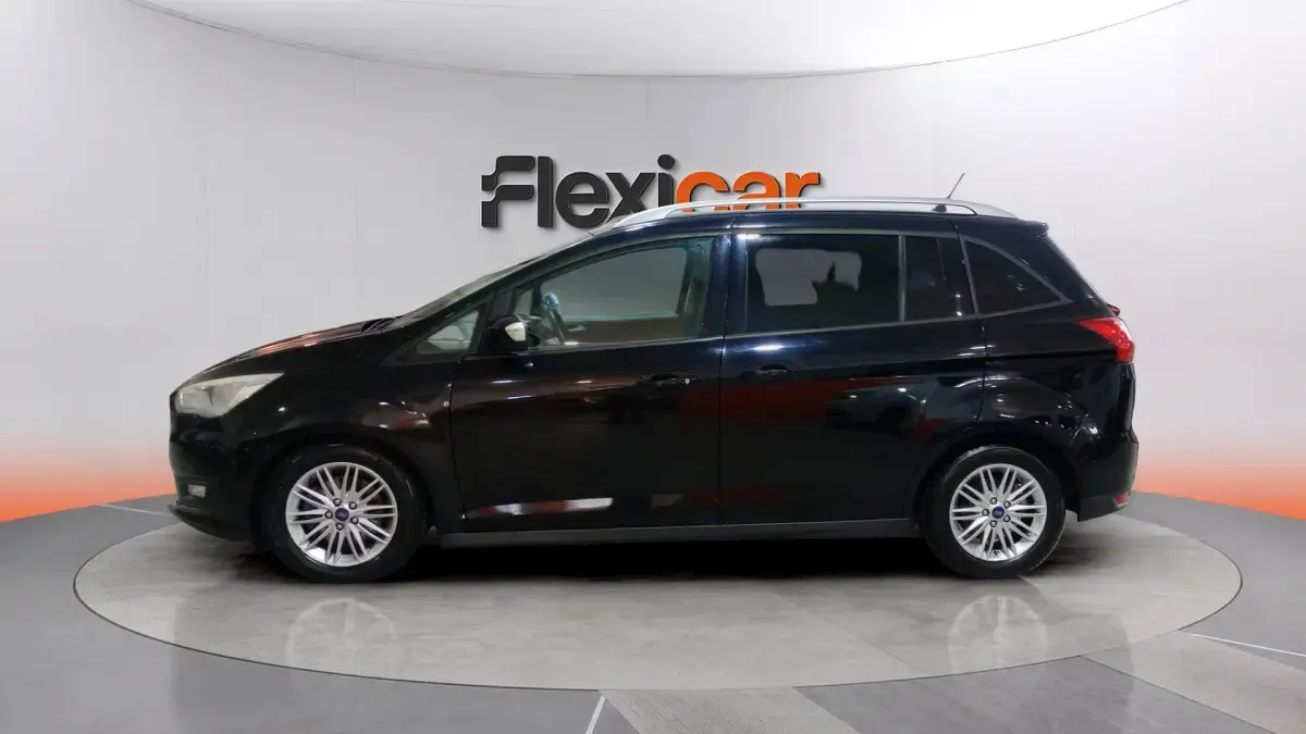 Usado Ford Grand C-Max Trend+ 100 CV (73 kW) 2017 Negro Monovolumen