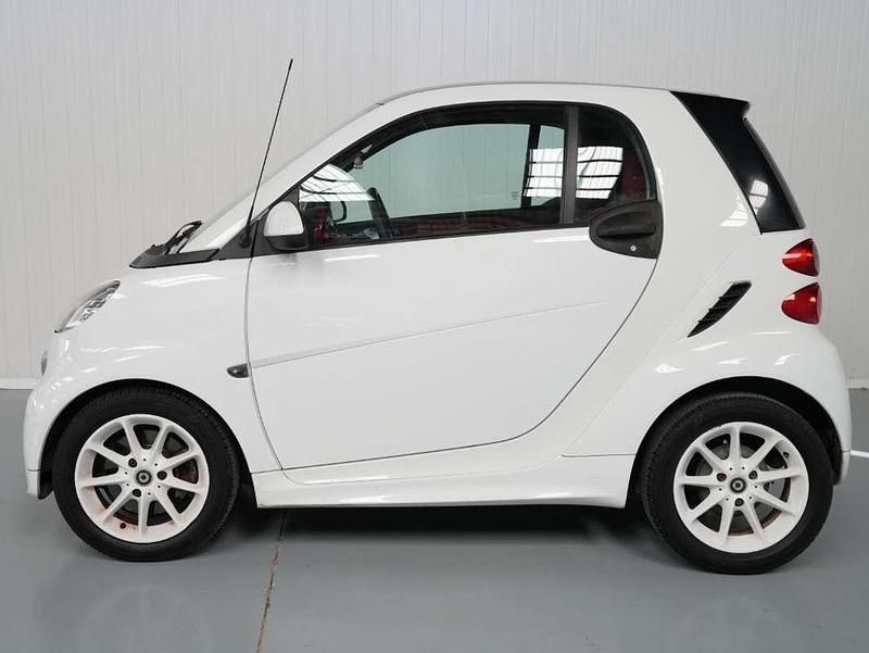 Usado Smart ForTwo Coupé 71 CV (52 kW) 2014 Blanco Coupe