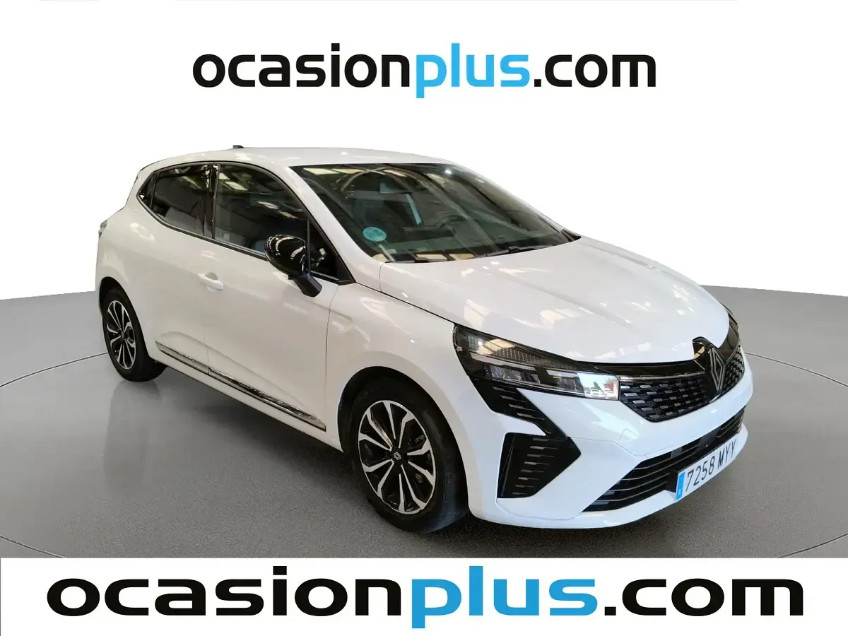 Usado Renault Clio Techno 91 CV (66 kW) 2025 Blanco Utilitario