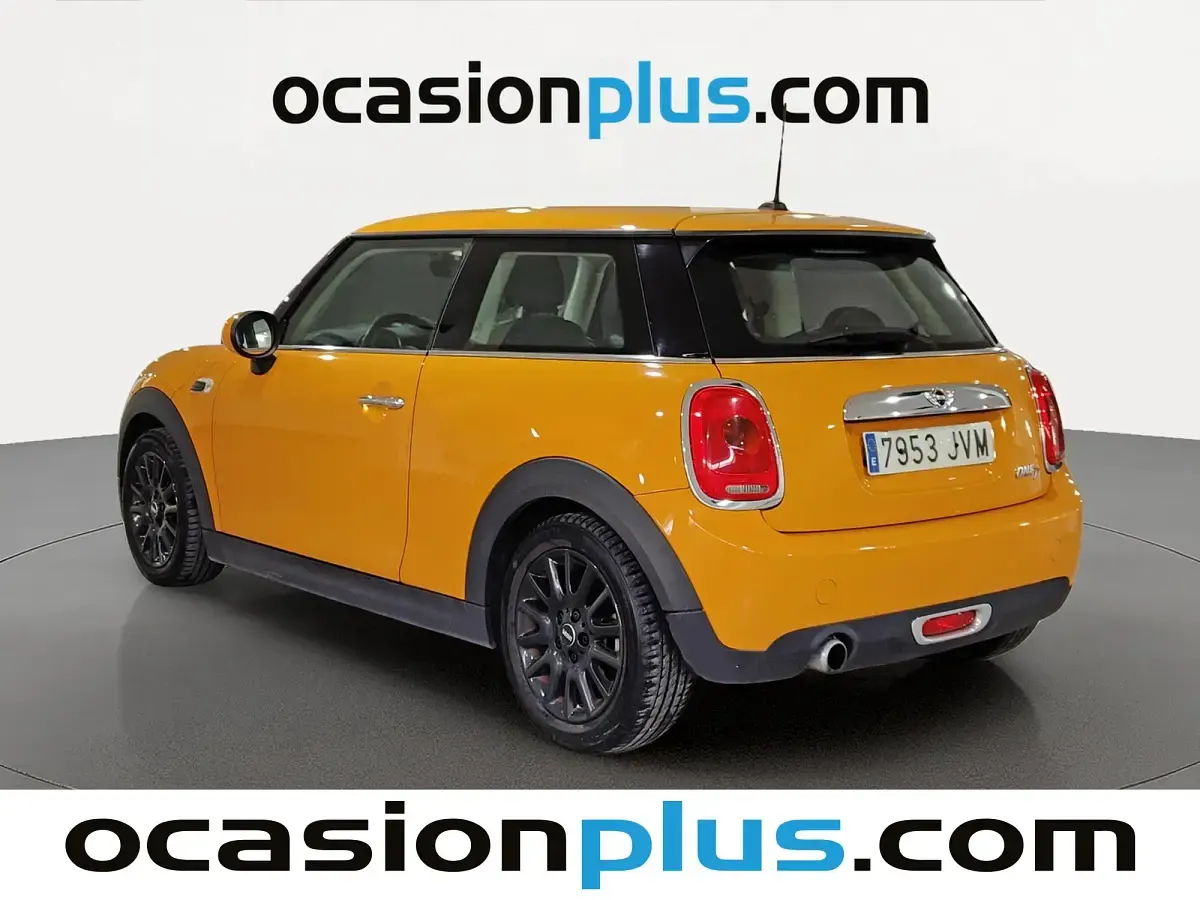 Usado Mini Cooper 95 CV (69 kW) 2016 Naranja Utilitario