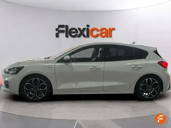 Usado Ford Focus ST-Line 120 CV (88 kW) 2020 Blanco