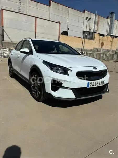 Usado Kia XCeed 141 CV (103 kW) 2021 Blanco SUV