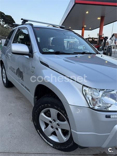 Usado Suzuki Grand Vitara 129 CV (94 kW) 2009 Gris / plata SUV