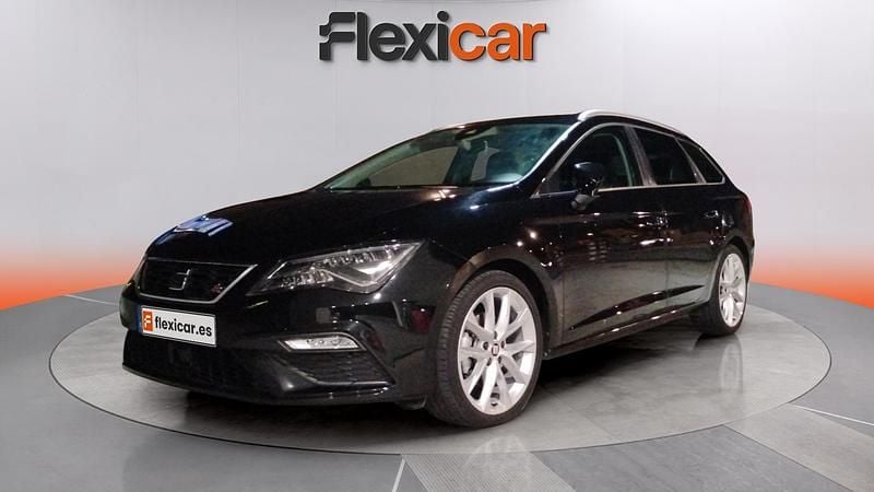 Usado Seat Leon XCELLENCE 150 CV (110 kW) 2018 Negro Berlina