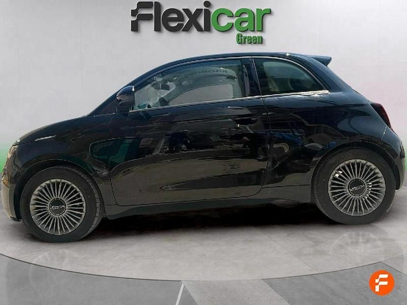 Usado Fiat 500e Icon 86 kW (118 CV) 2022 Negro Utilitario