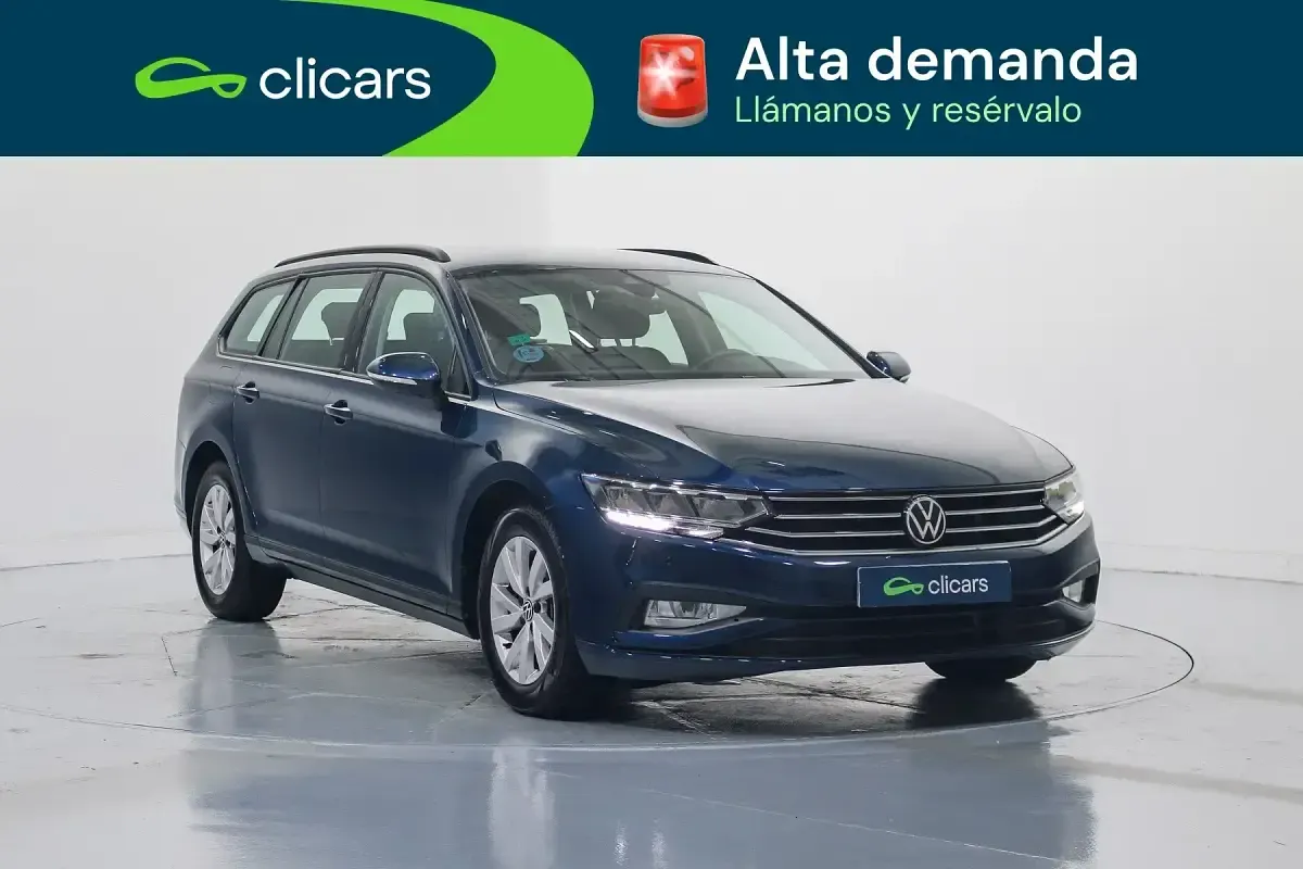 Usado VW Passat Business 122 CV (89 kW) 2022 Azul Familiar