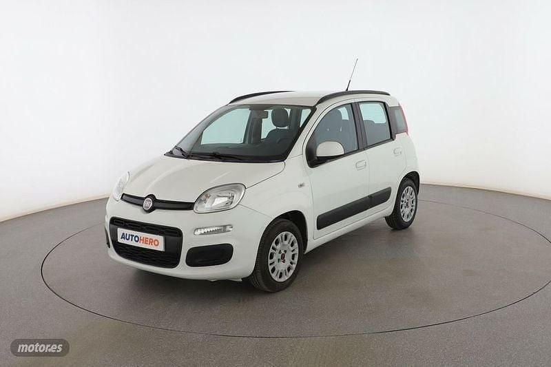 Usado Fiat Panda Lounge 70 CV (51 kW) 2014 Blanco Utilitario