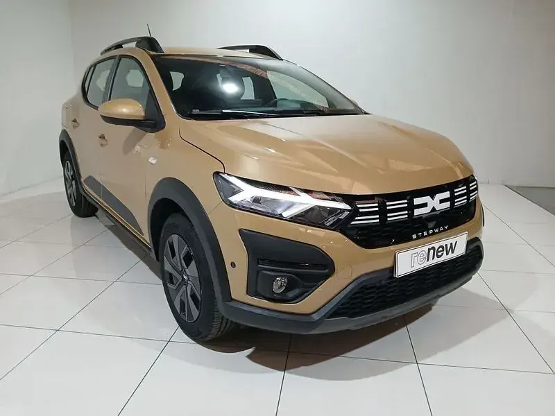 Usado Dacia Sandero Expression 91 CV (66 kW) 2025 Gris Utilitario