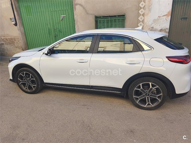 Usado Kia XCeed 140 CV (102 kW) 2020 Blanco SUV