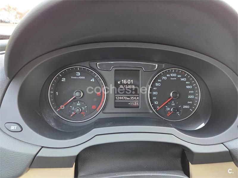 Usado Audi Q3 S-Line 150 CV (110 kW) 2015 Gris / plata SUV