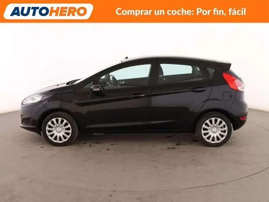 Usado Ford Fiesta Trend 82 CV (60 kW) 2016 Negro Utilitario