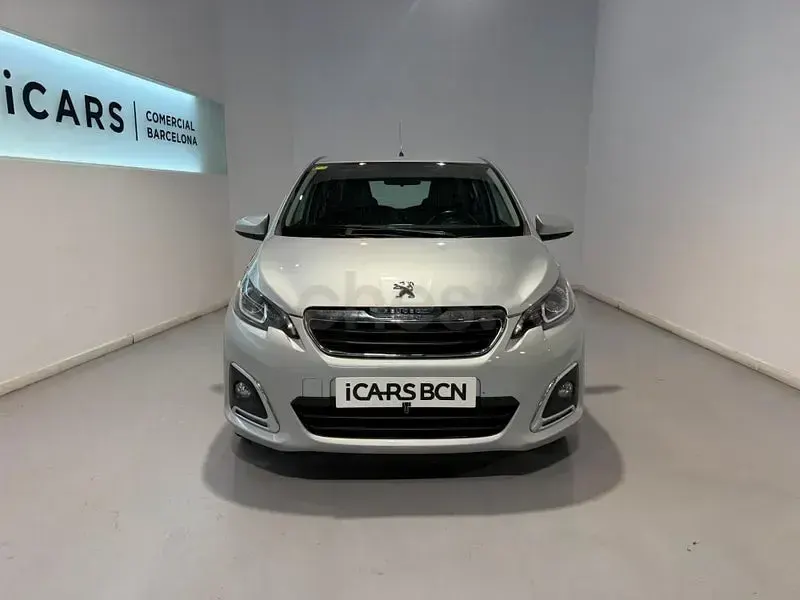 Usado Peugeot 108 69 CV (50 kW) 2016 Gris / plata Berlina