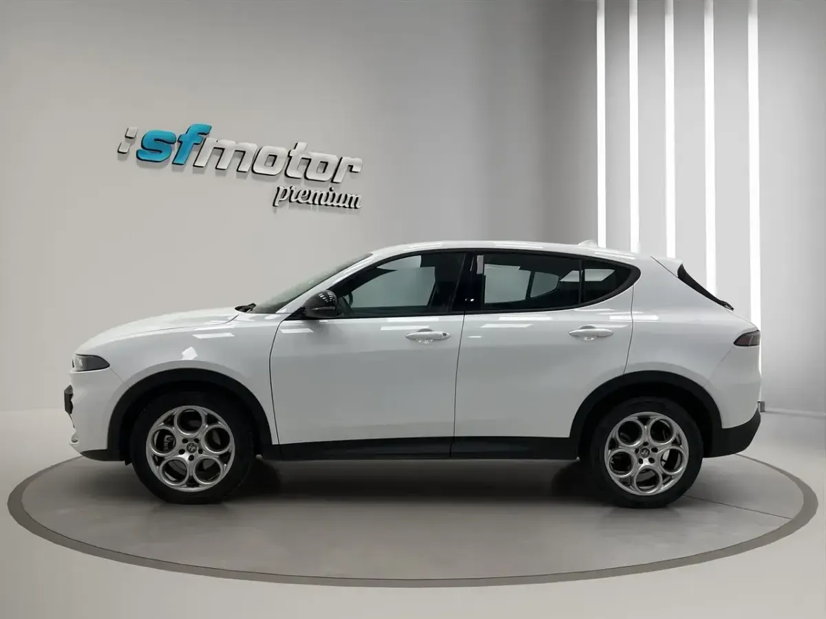 Usado Alfa Romeo Tonale 130 CV (95 kW) 2022 Blanco metalizado SUV