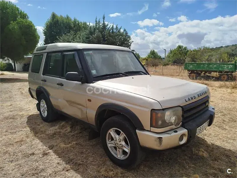 Usado Land Rover Discovery 138 CV (101 kW) 2003 Beige SUV