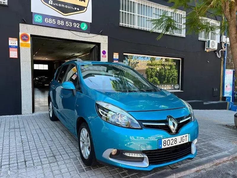 Usado Renault Grand Scénic Bose Edition 130 CV (95 kW) 2015 Azul Monovolumen
