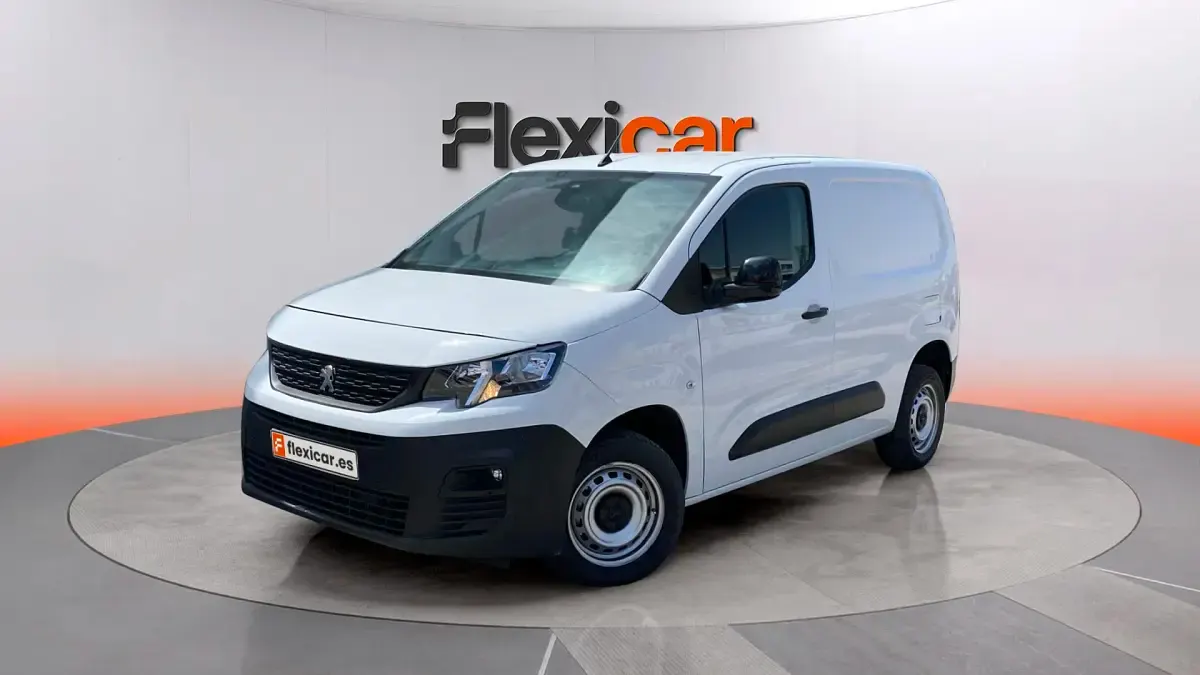 Usado Peugeot Partner S 102 CV (75 kW) 2023 Blanco Monovolumen