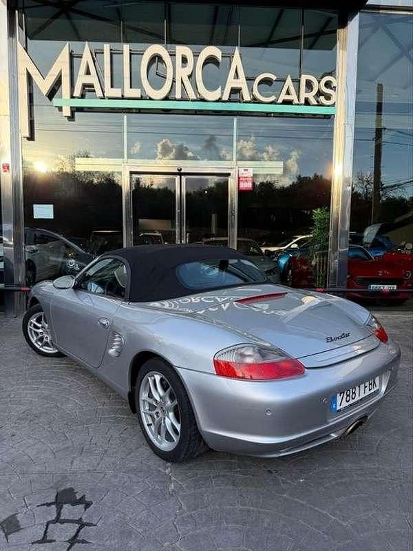 Usado Porsche Boxster 228 CV (167 kW) 2004 Gris / plata Descapotable