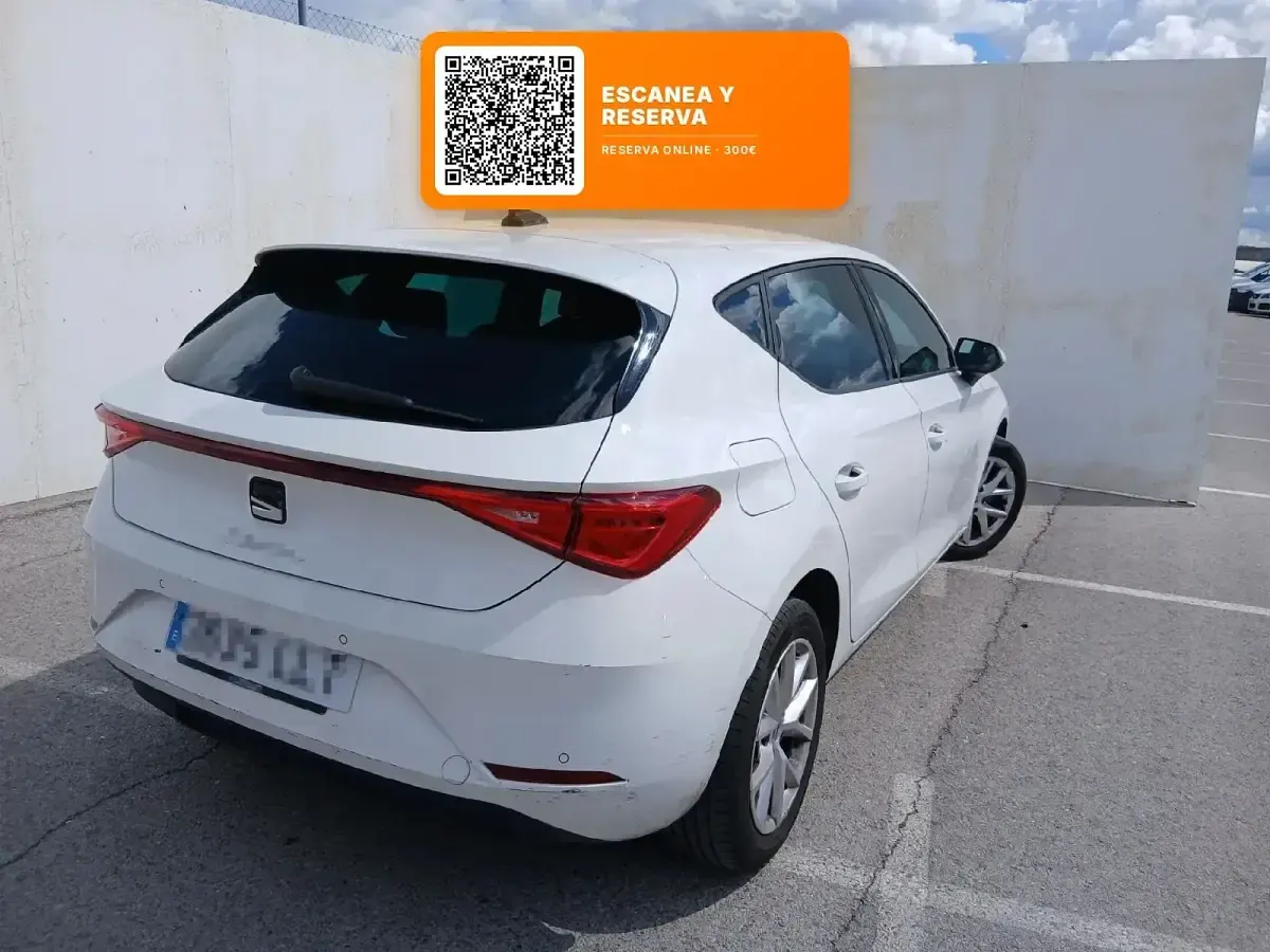 Usado Seat Leon Style 115 CV (84 kW) 2020 Blanco Berlina