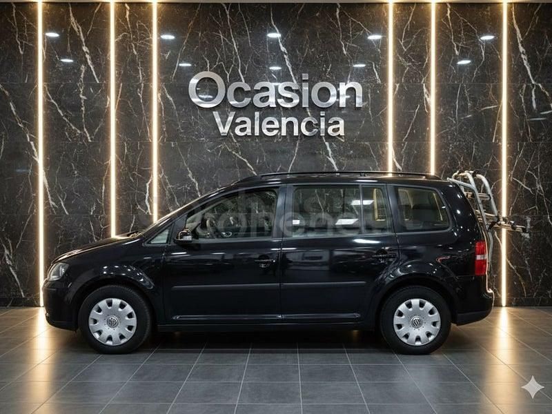 Usado VW Touran Advance 100 CV (73 kW) 2004 Negro Monovolumen