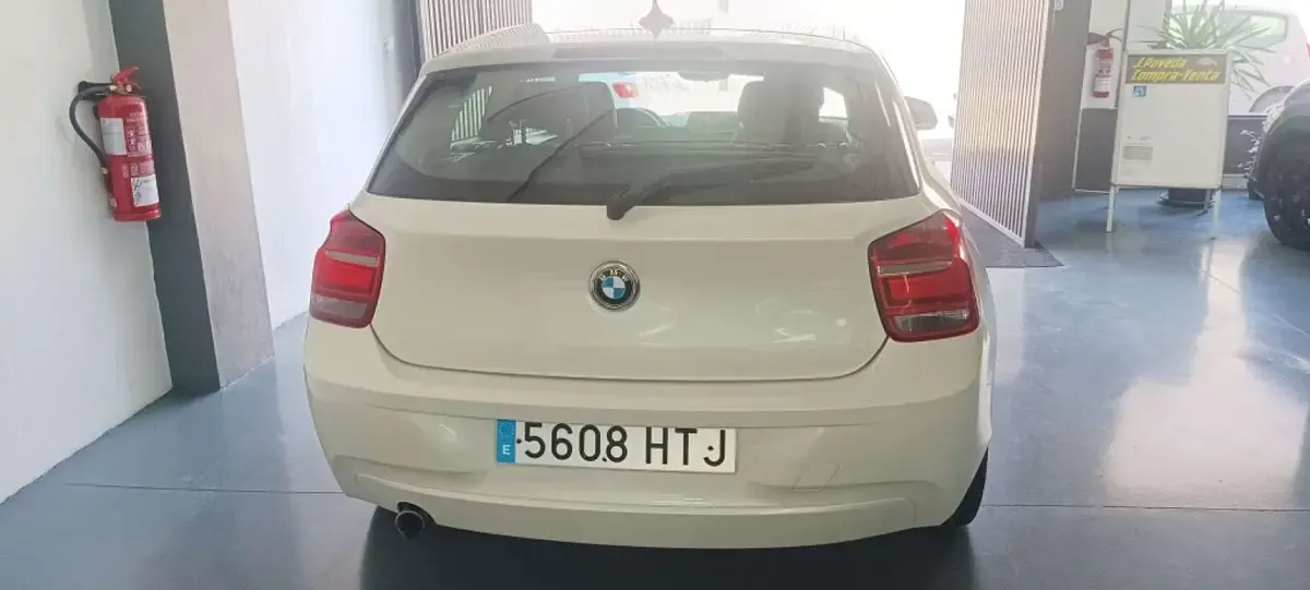 Usado BMW 118 143 CV (105 kW) 2012 Blanco Utilitario