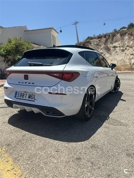 Usado Cupra Leon 150 CV (110 kW) 2023 Blanco Berlina