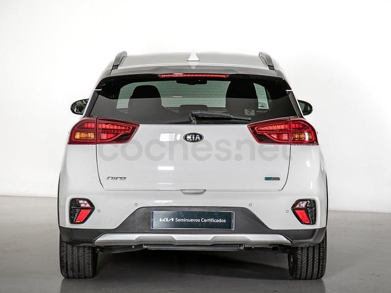 Usado Kia Niro 141 CV (103 kW) 2021 Blanco SUV