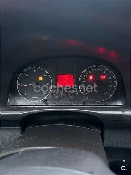 Usado VW Touran Edition 90 CV (66 kW) 2008 Gris / plata Monovolumen